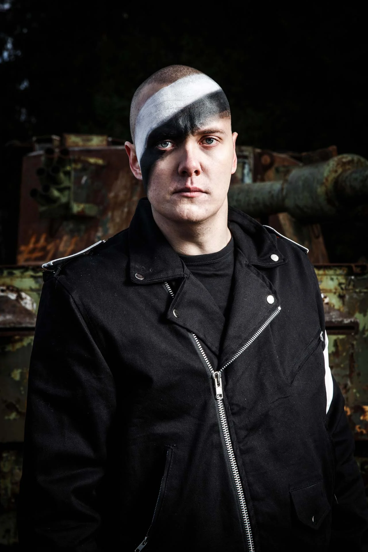 Michael Mikander - Lead Guitar