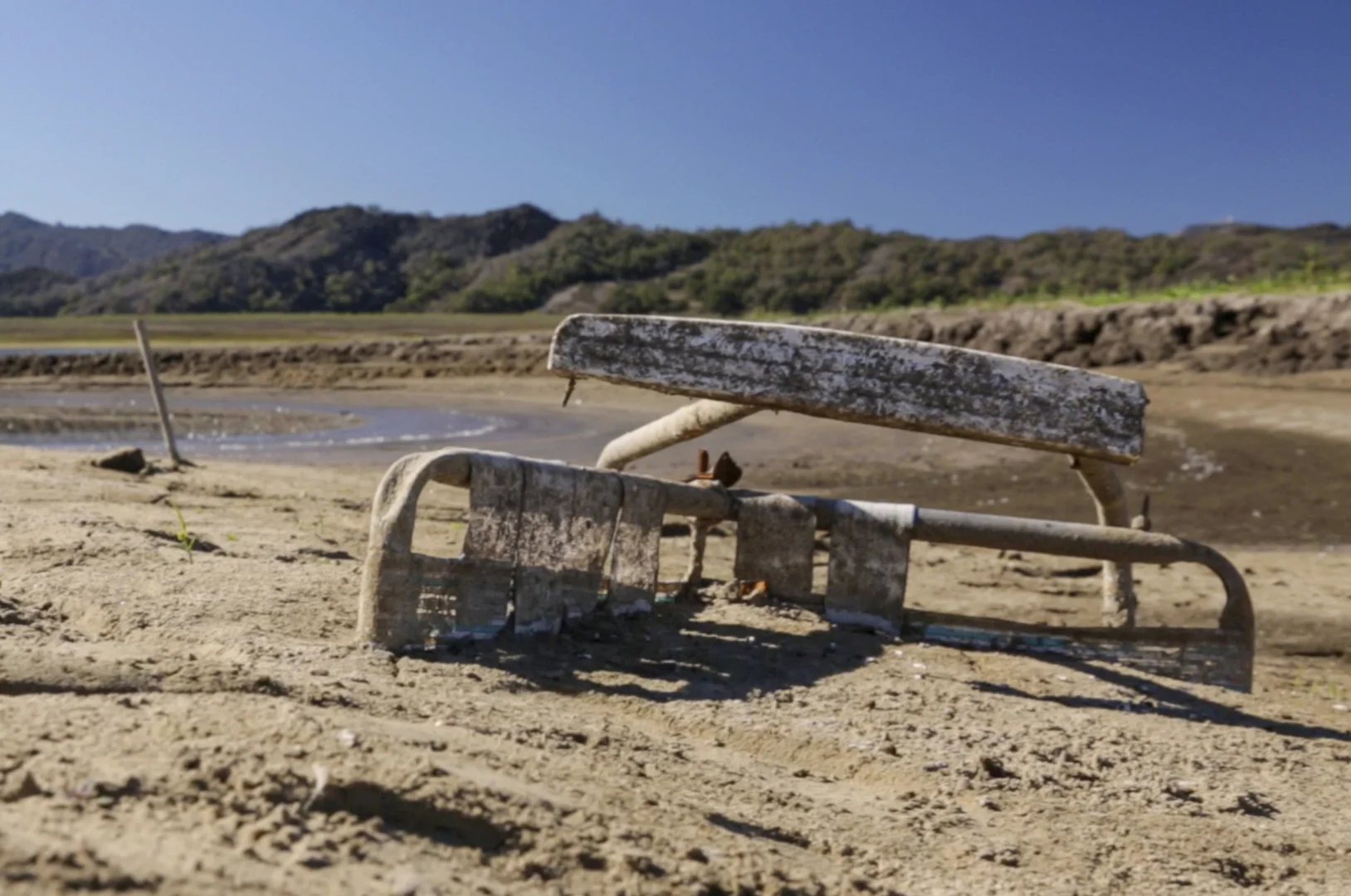 Photo 4 Burried_Beach_Chair_.jpg