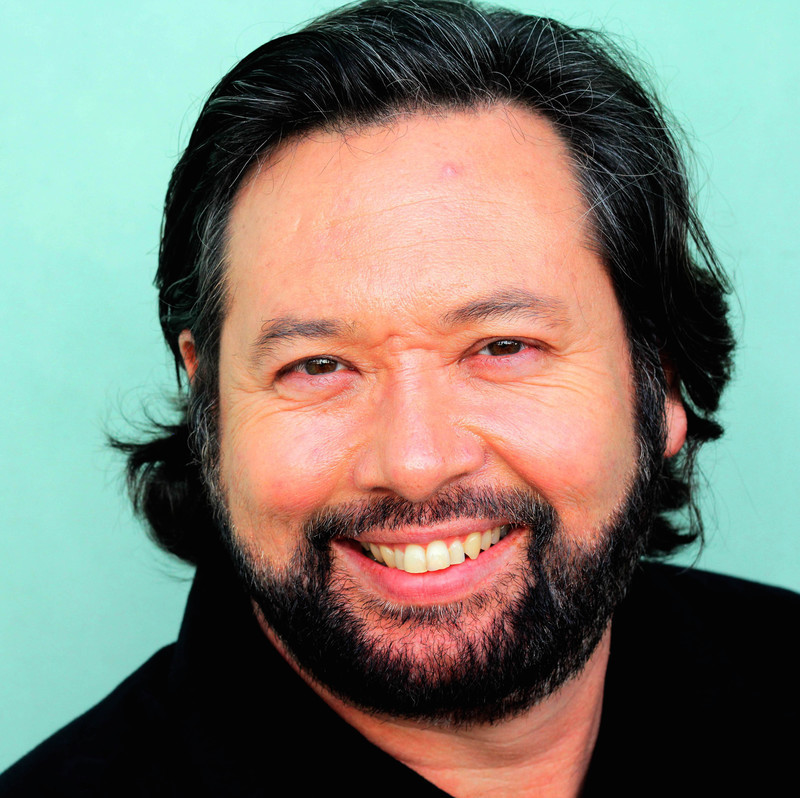 Headshot 857d5e638f-headshot.jpg