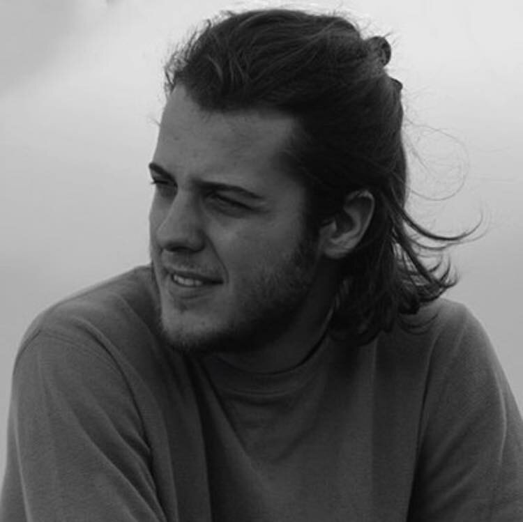 Headshot d33a4578a5-headshot.jpg