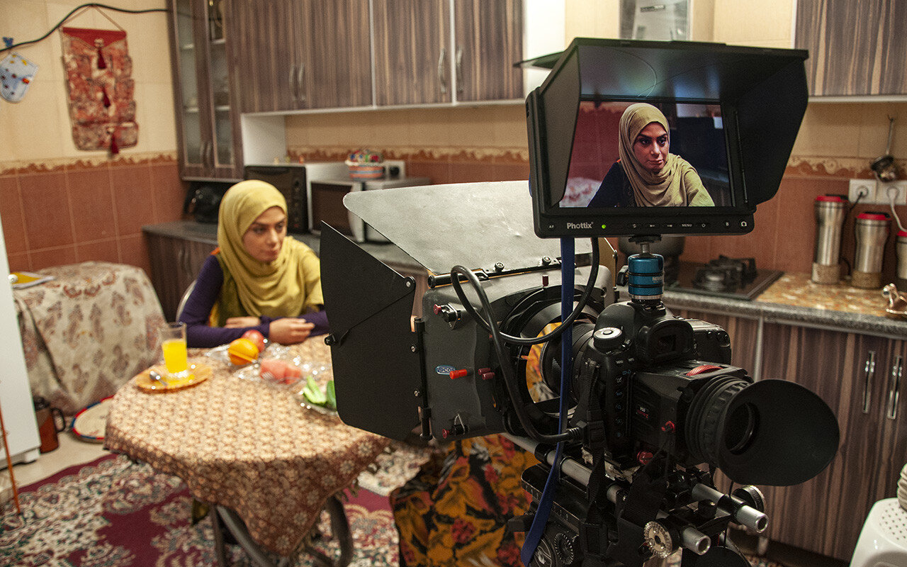 Photo 5 fourteenth_day-behind_the_scenes_f.jpg