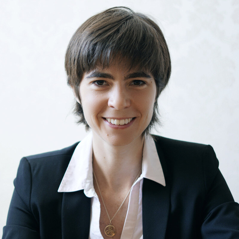 Headshot 2798597ef7-headshot.jpg
