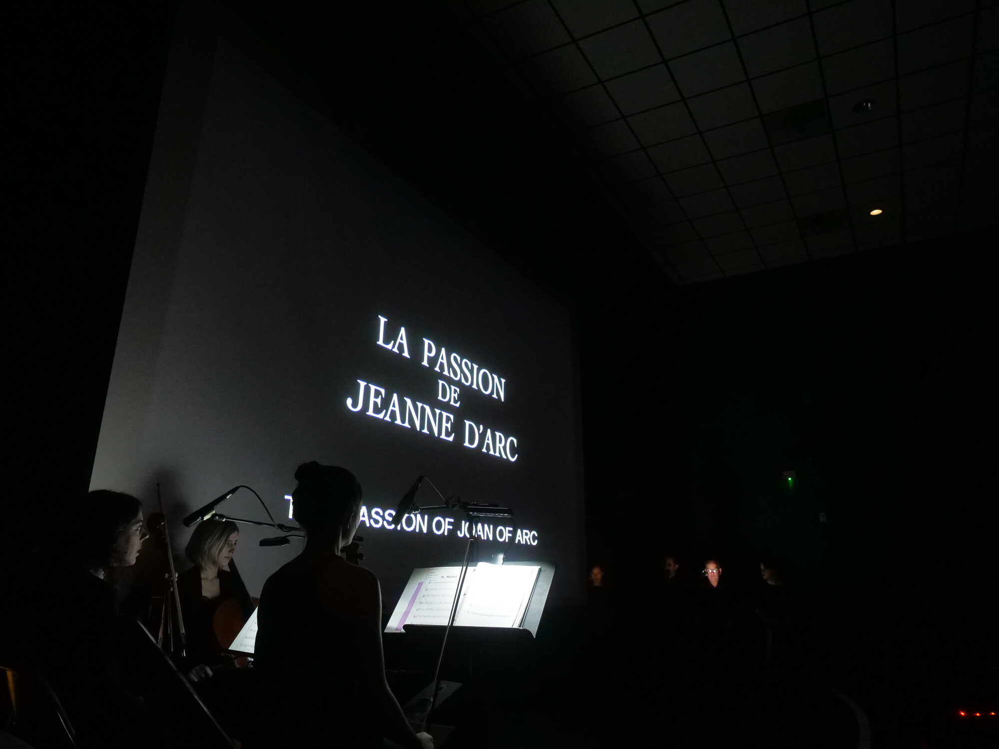 JOAN-4.jpg
