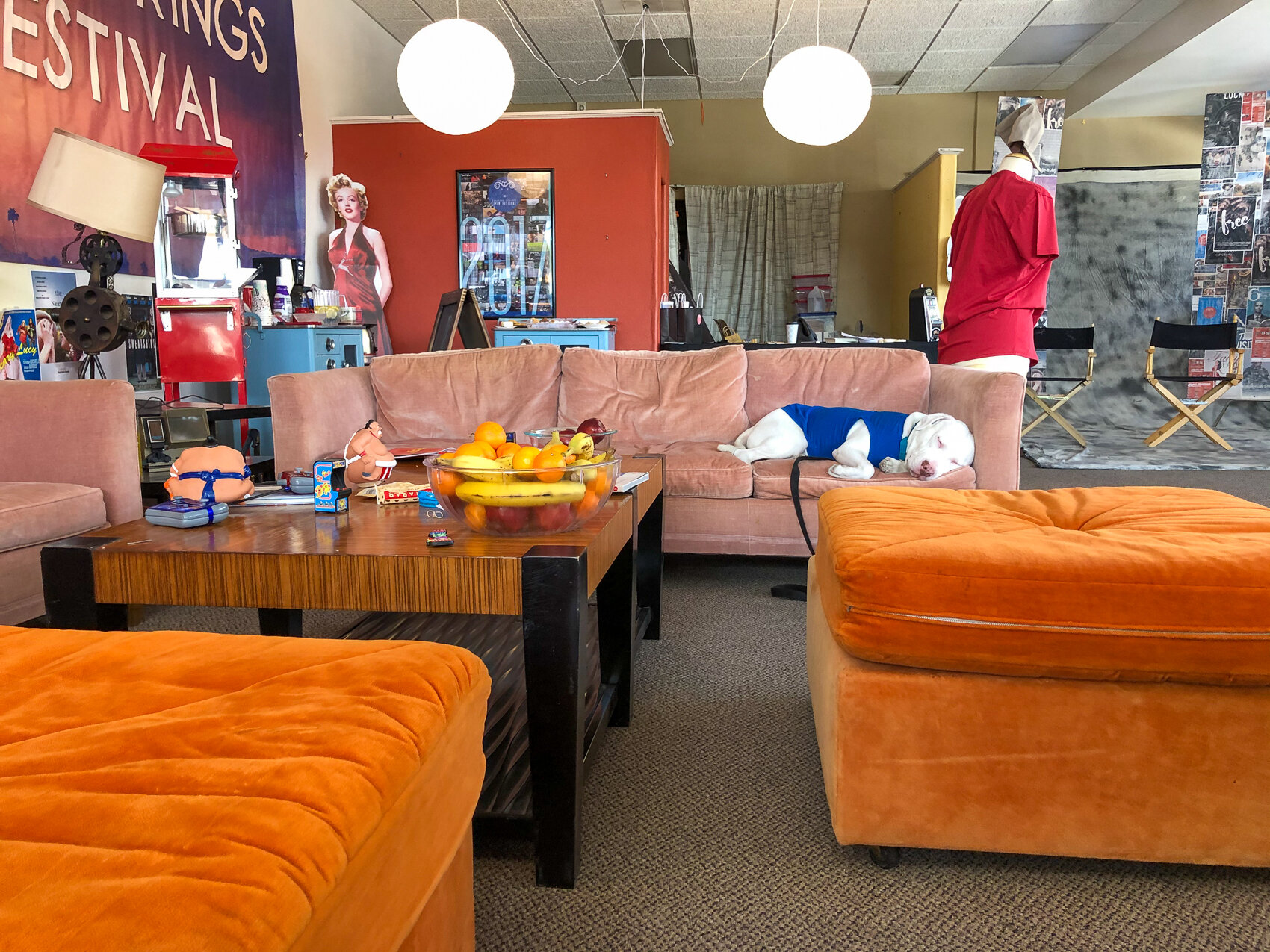 LOUNGE_-32.jpg
