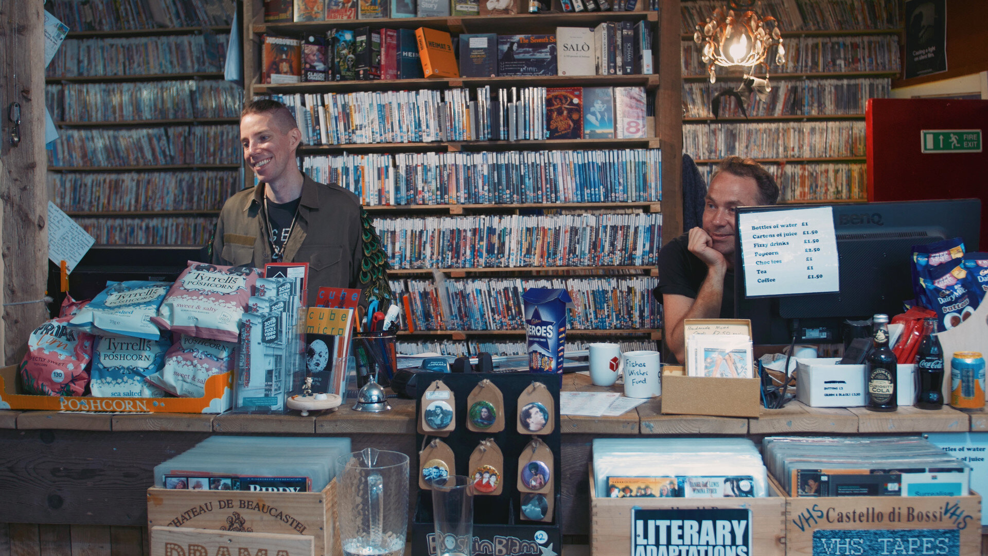 Photo 4 The_Last_Video_Store_03.jpg
