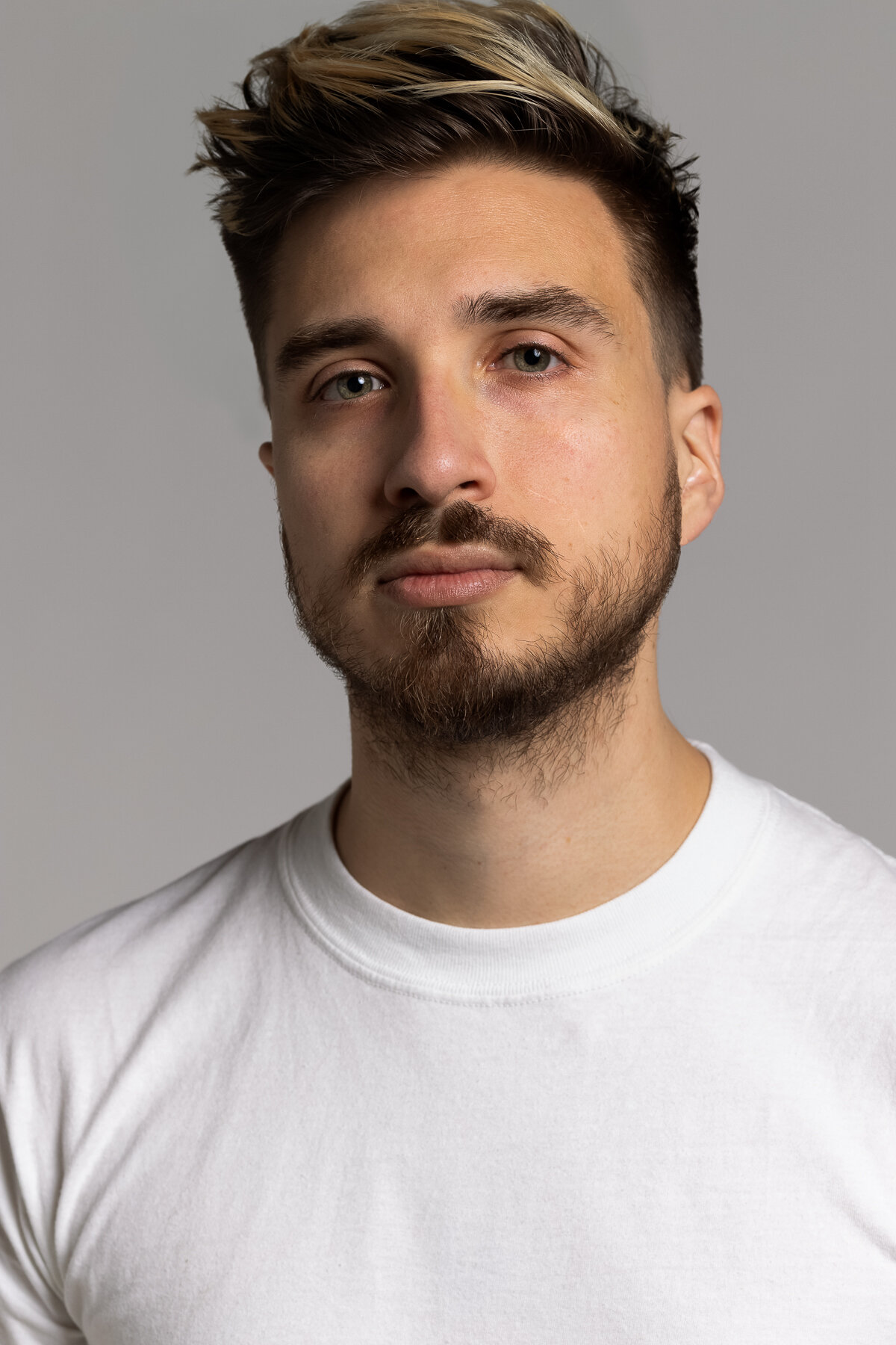 Russo Schelling by Christina Cox.jpg