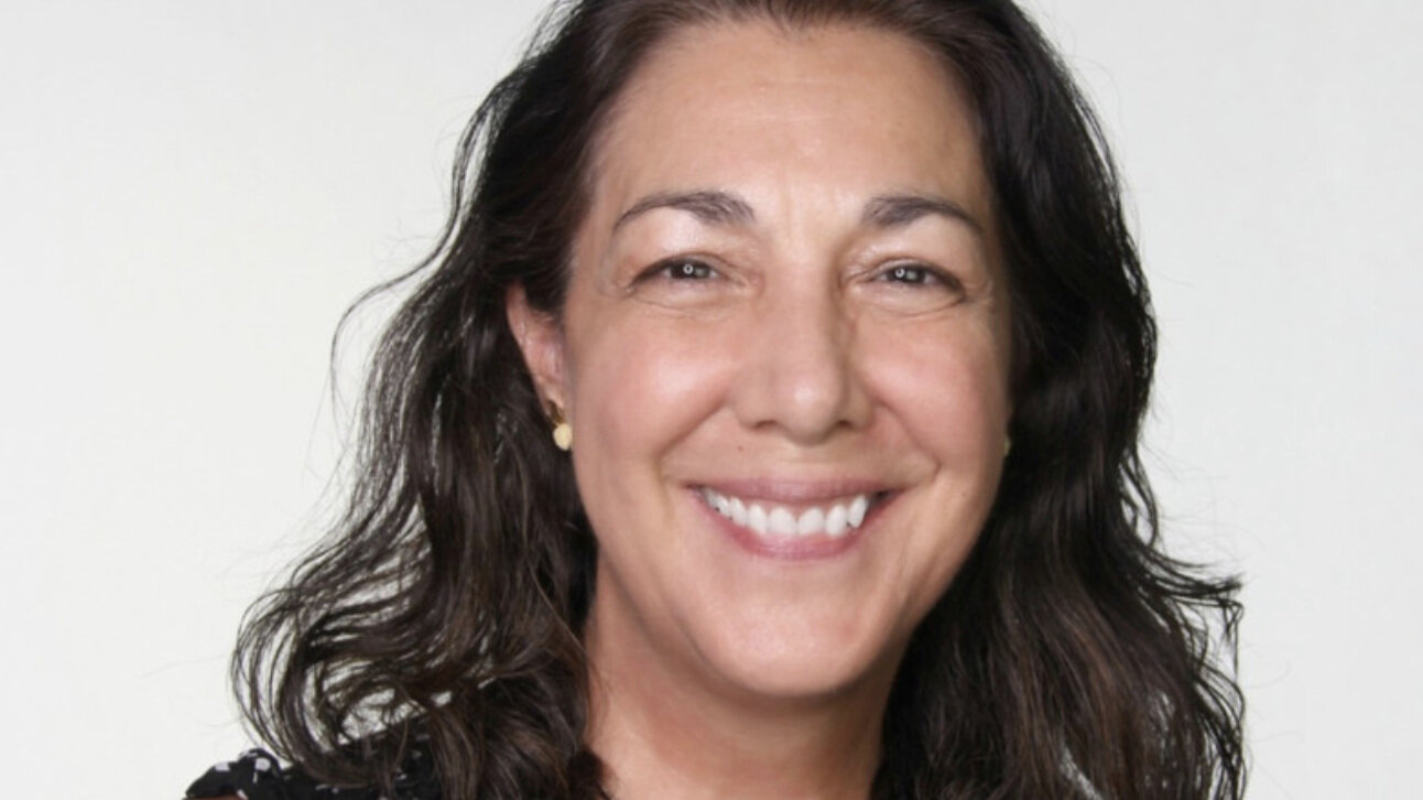 5Q's w/Donna Wheeler "Fuego" Director