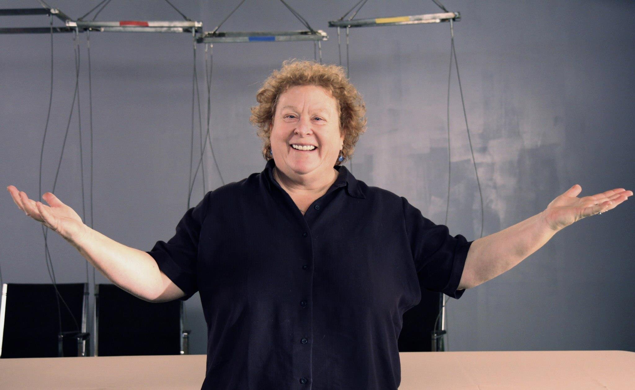 5Q's w/Vickie Sampson "Reflections" Director