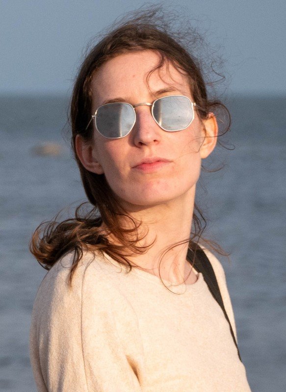Headshot 35d5b1926e-headshot.jpg