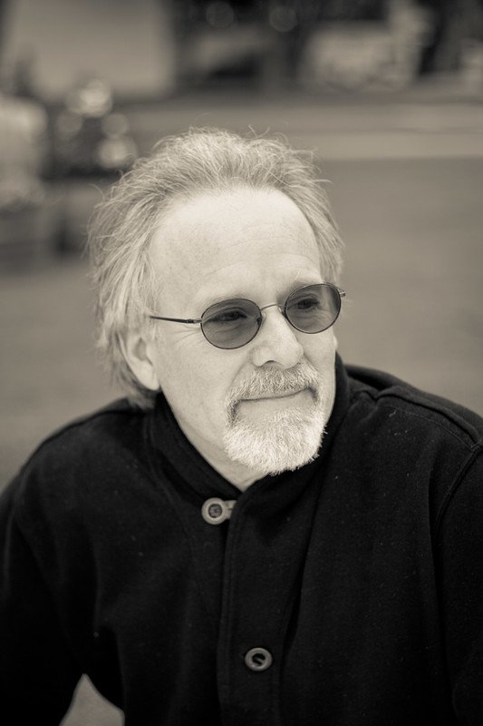 Headshot 74ef5f23a8-headshot.jpg