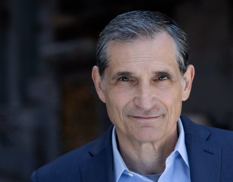 5Q's w/: Bob Celli "My Over There" Director