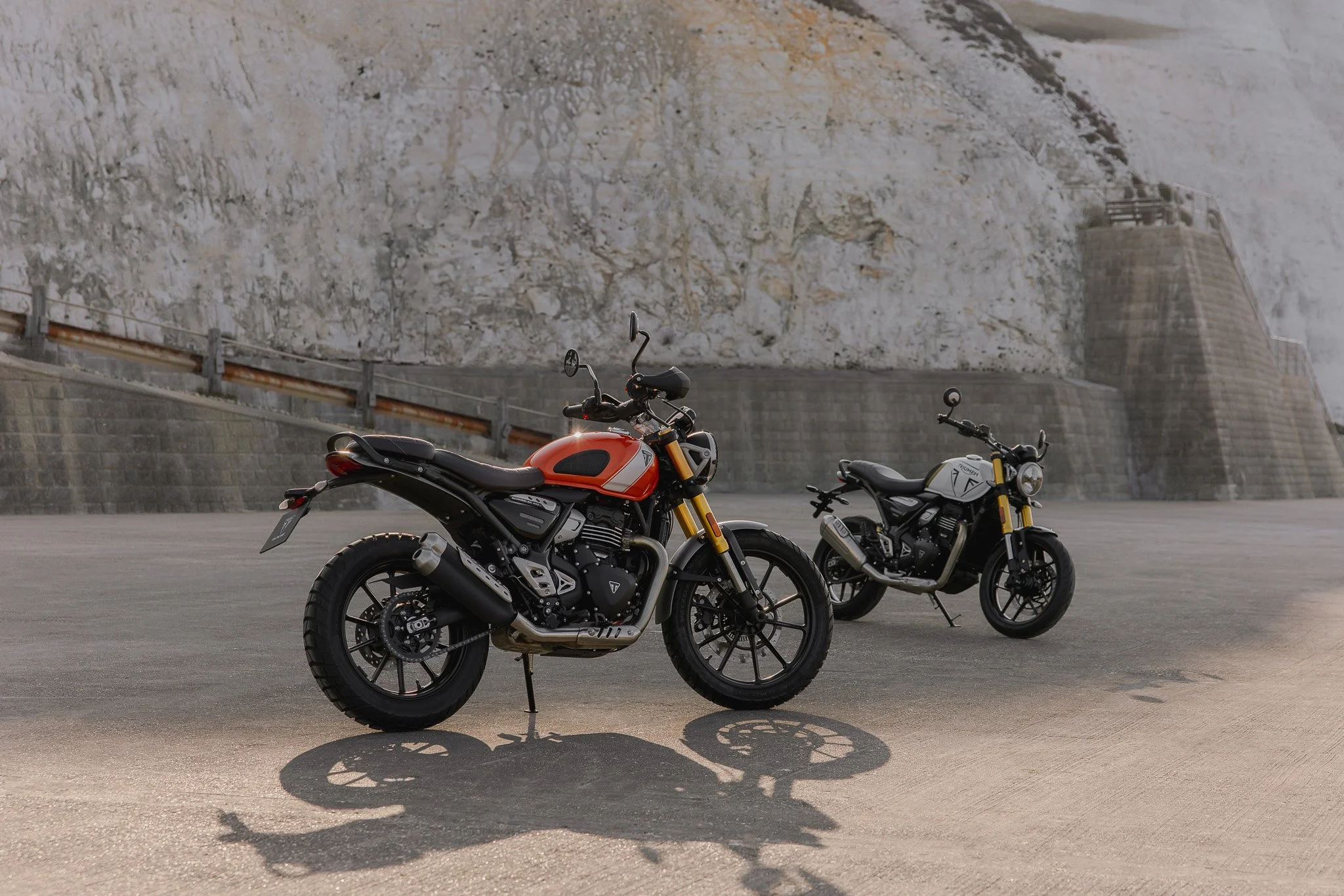 Scrambler 400x & Speed400_MY26_2001_RW-2.jpg