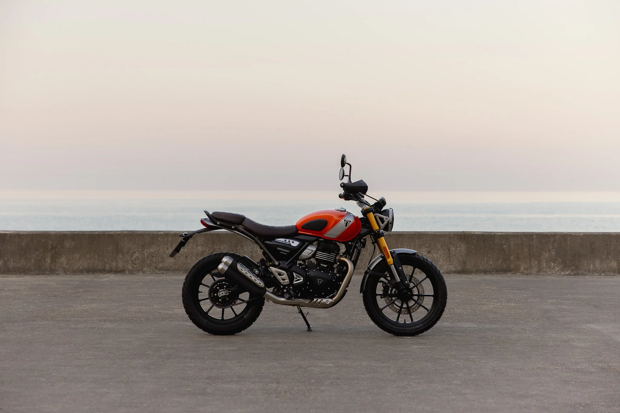 Scrambler400x_MY26_7_RW-2.jpg