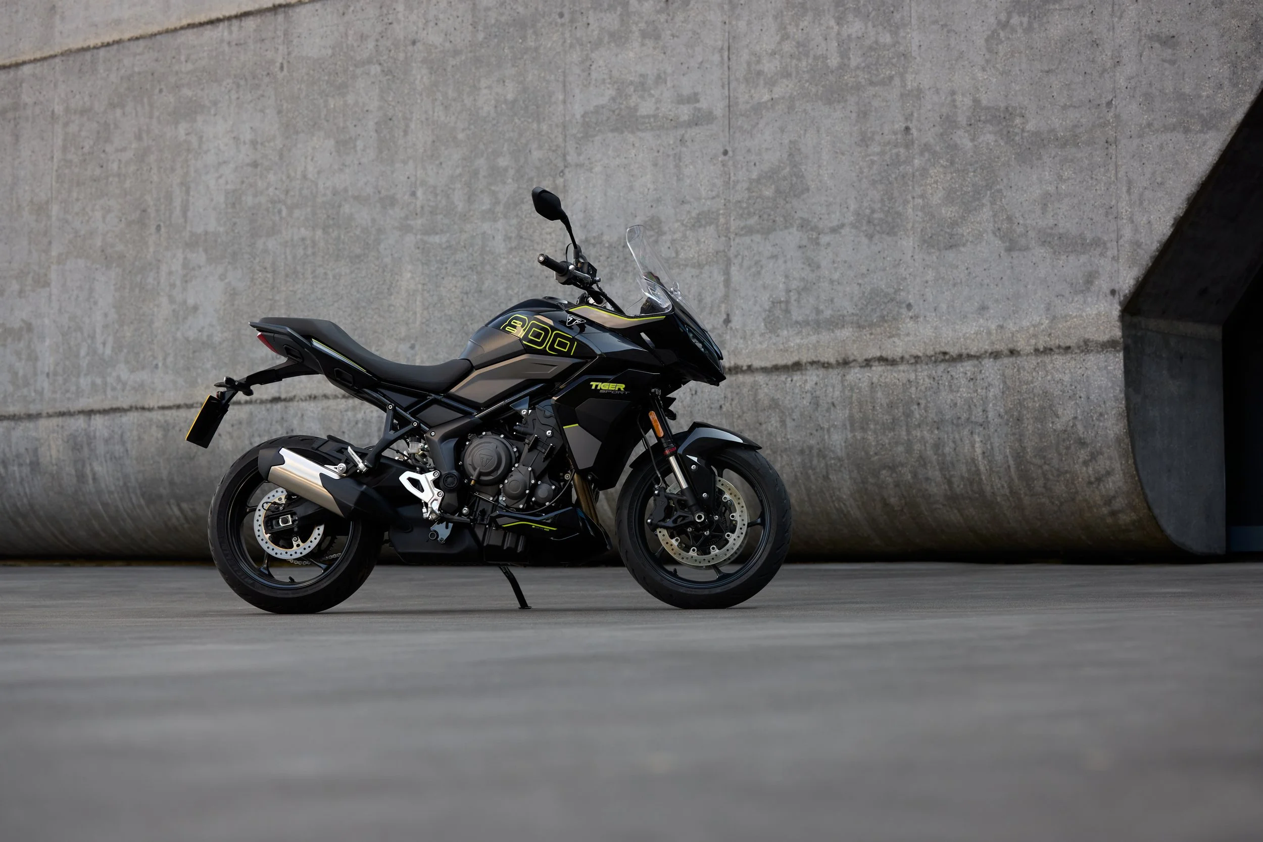 OE_TigerSport800_MY25_70088_JP.jpg