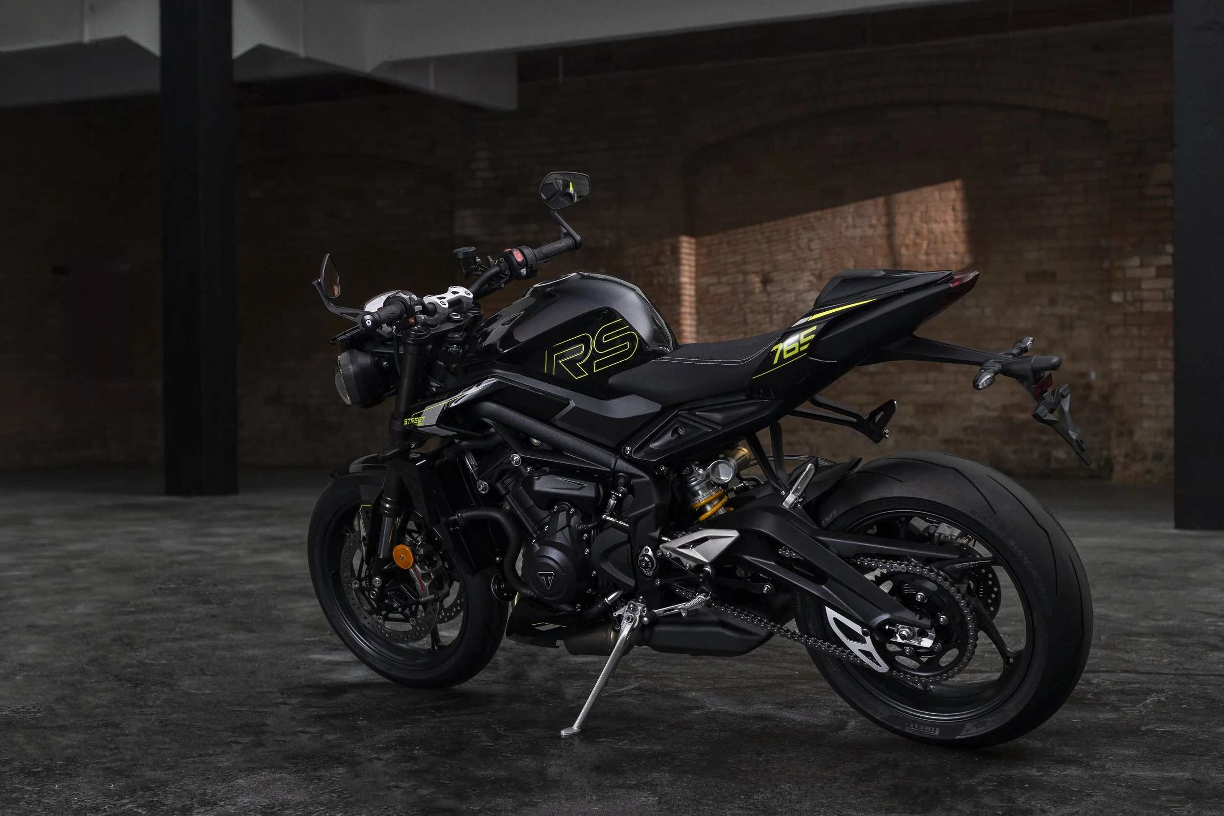 StreetTripleRS_MY25_CW4I3371_GE.jpg