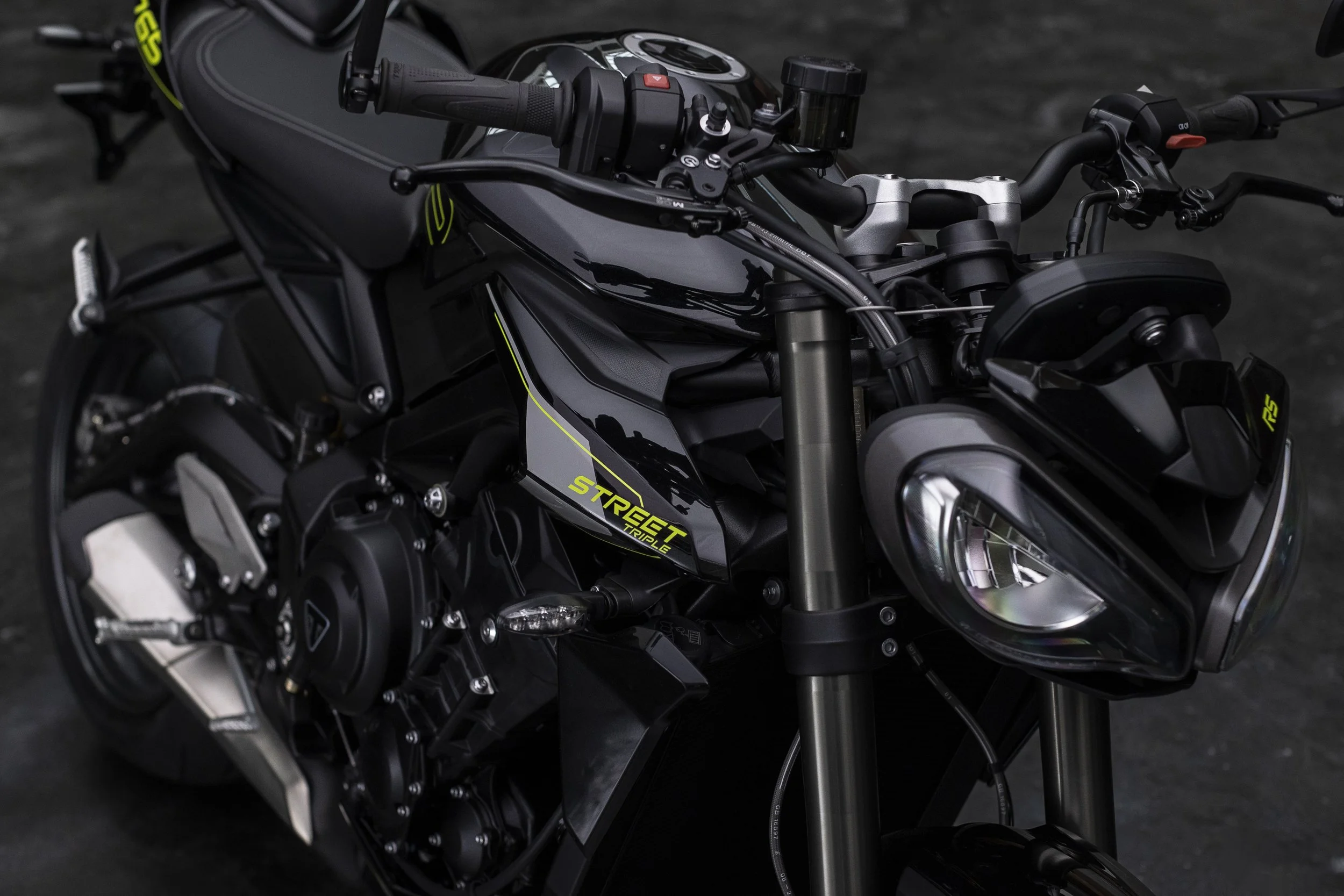 StreetTripleRS_MY25_CW4I3568_GE.jpg