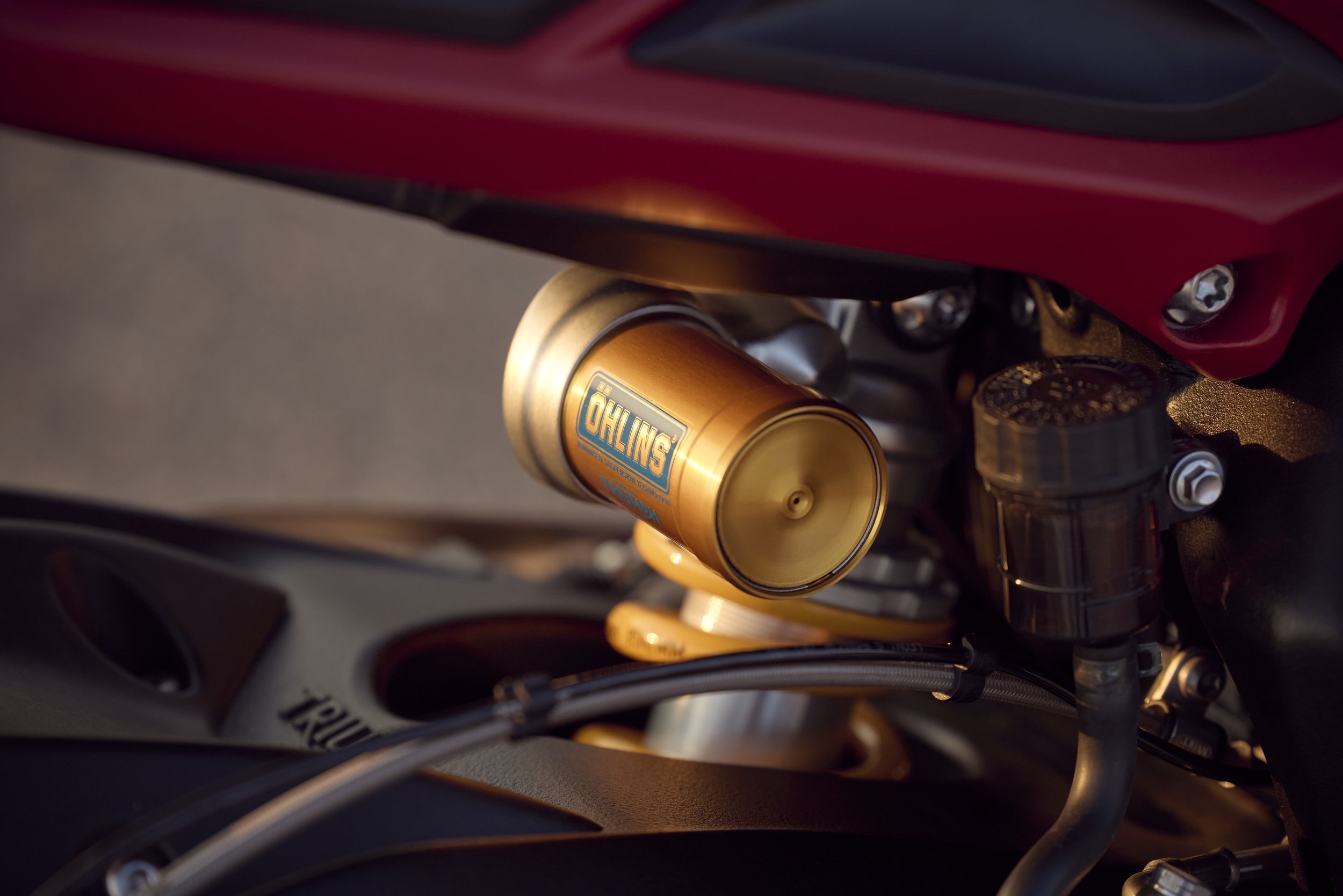 Triumph_Street_Triple_765_RX_MY26_4729_JP.jpg