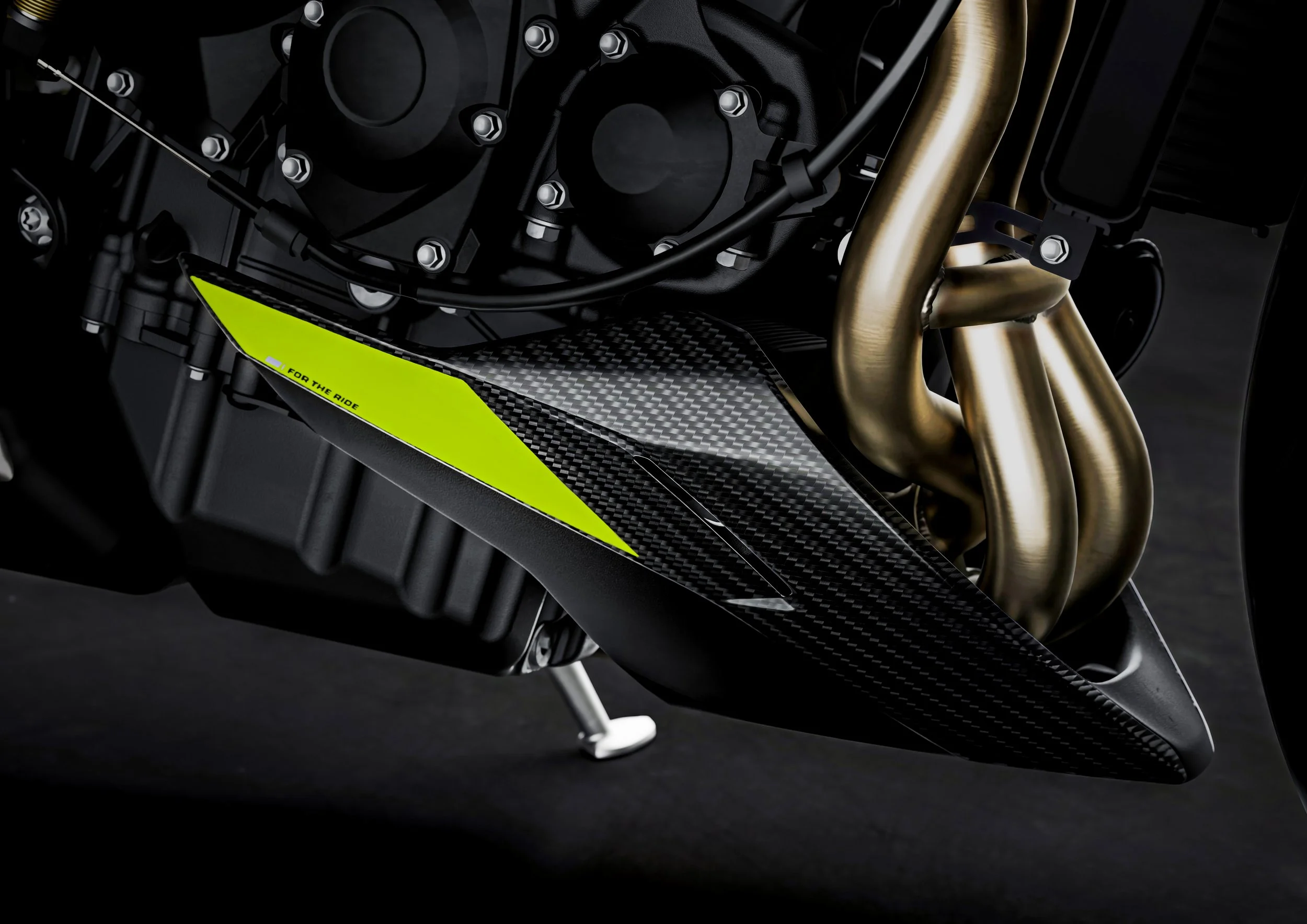 StreetTriple_Moto2_MY26_BellyPan_Landscape.jpg