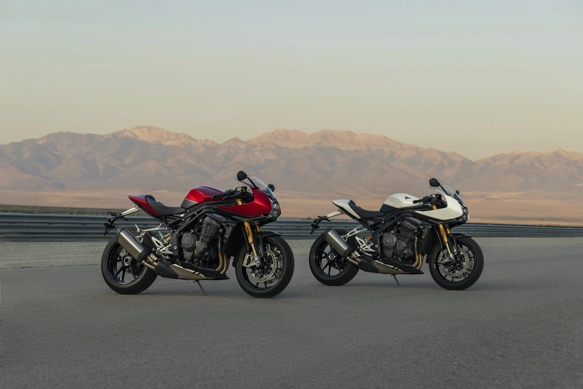 Speed Triple 1200 RR_MY22_27A8266-1_ML.jpg