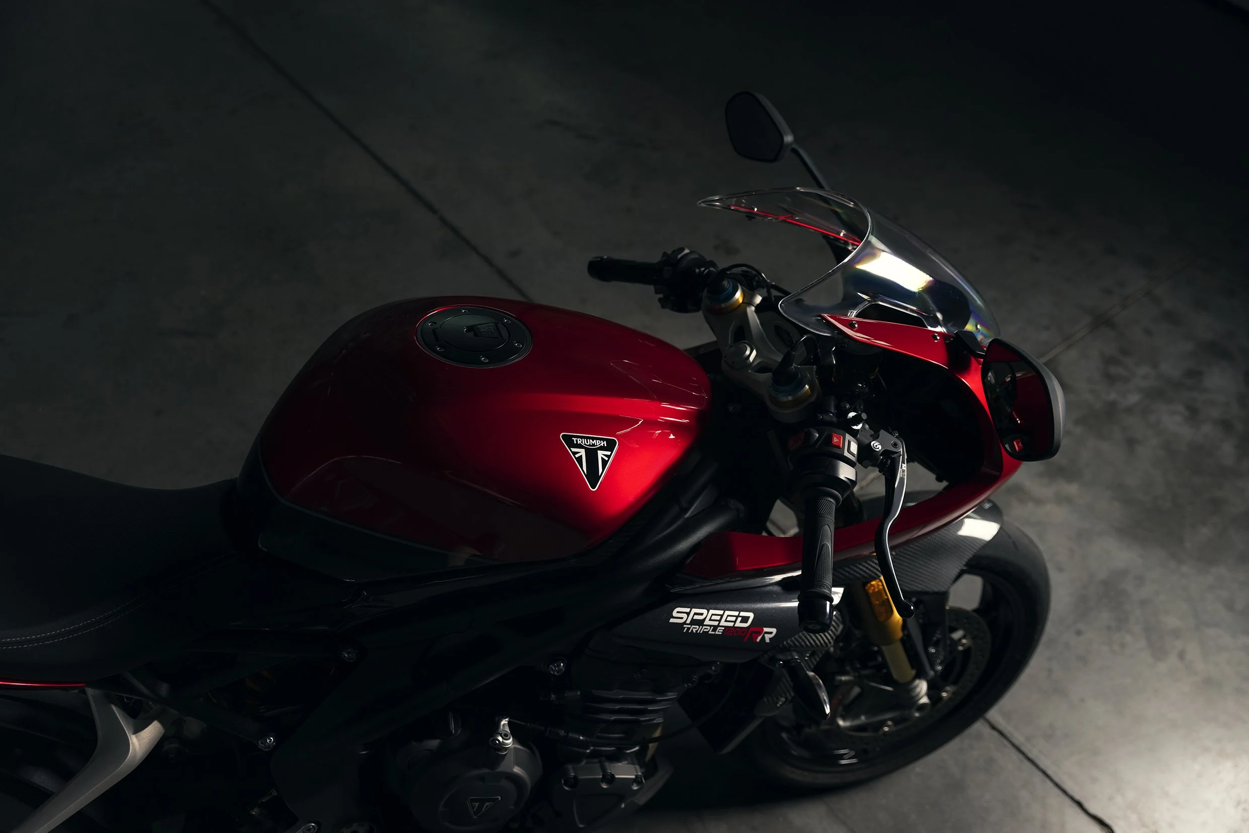 Speed Triple 1200 RR_MY22_Detail_27A4176-1_ML.jpg