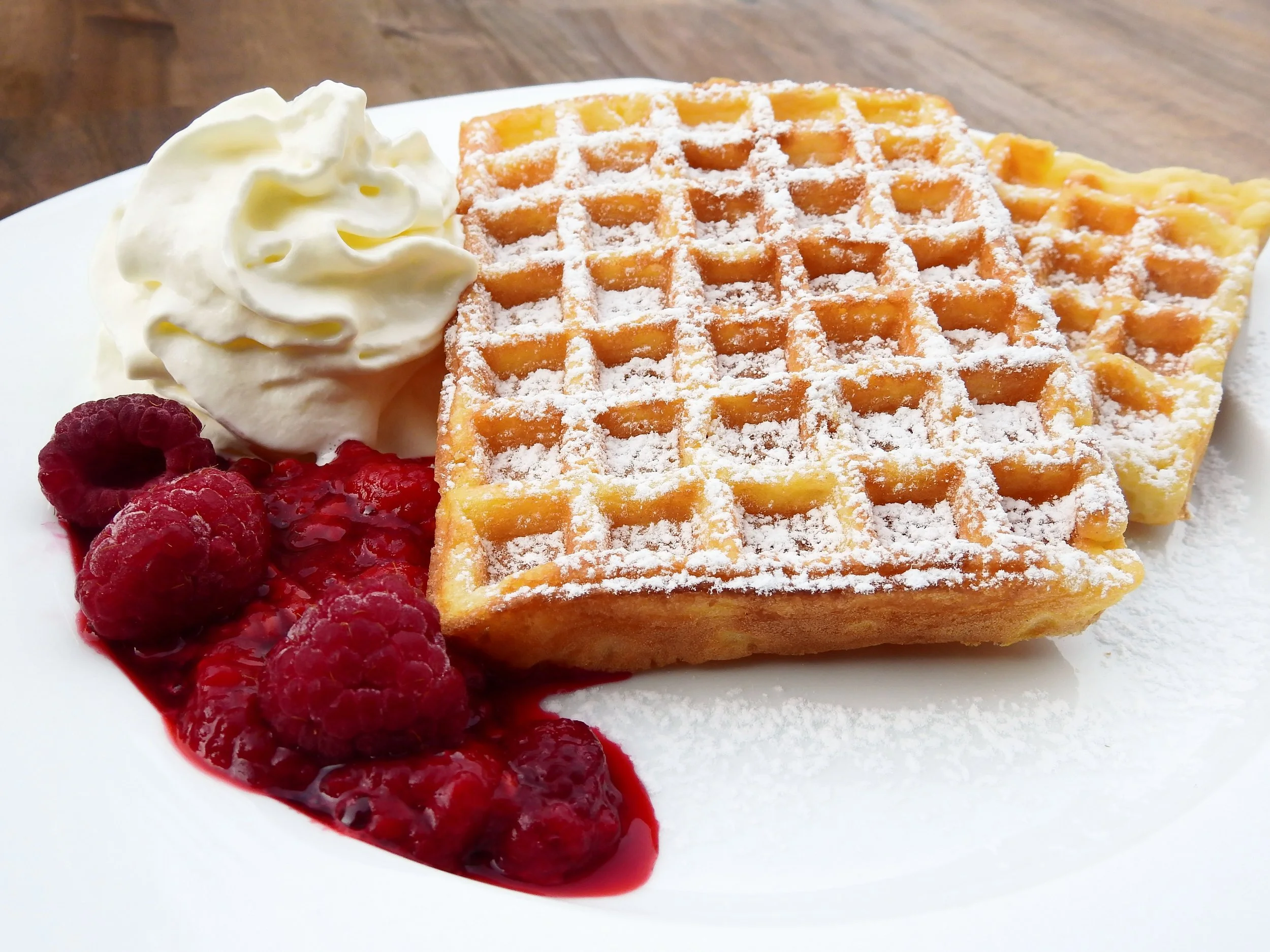 berries-dessert-food-221092.jpg