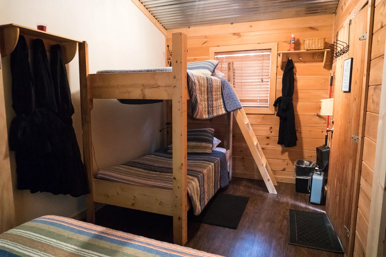 Cabin_Laurels Rest_Interior.jpg