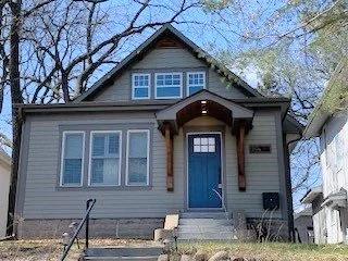 204 Russell Avenue south  Available in May