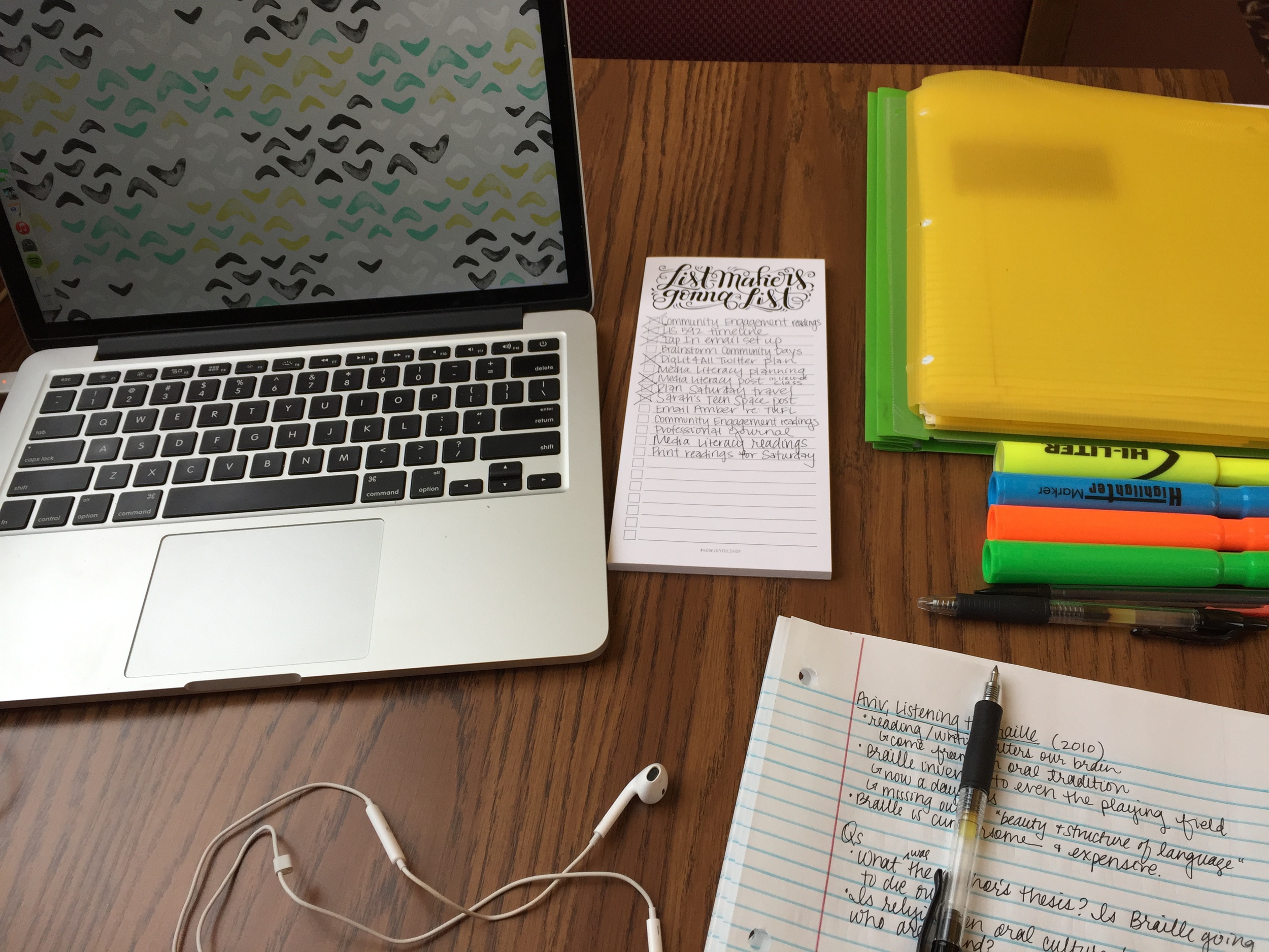 The to-do list front and center (and it even has things checked off).