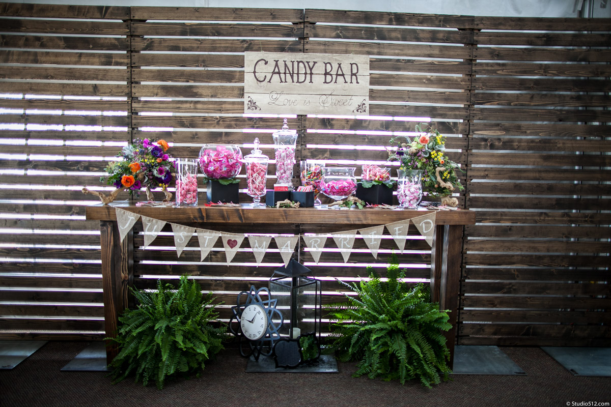 vintage chic at the Wedding Party San Diego show