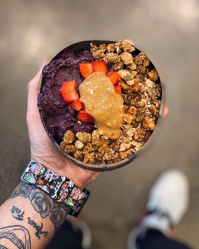 Happy #GratiTuesday to our amazing FIT BAR community!

We wanna hear from YOU! Comment 👇🏽 below with your favorite bowl. Do you make any modifications or order as-is?

Ready... 1,2,3 and GO! ✌🏽🌱 #liftyourvibes #fitbarcafe