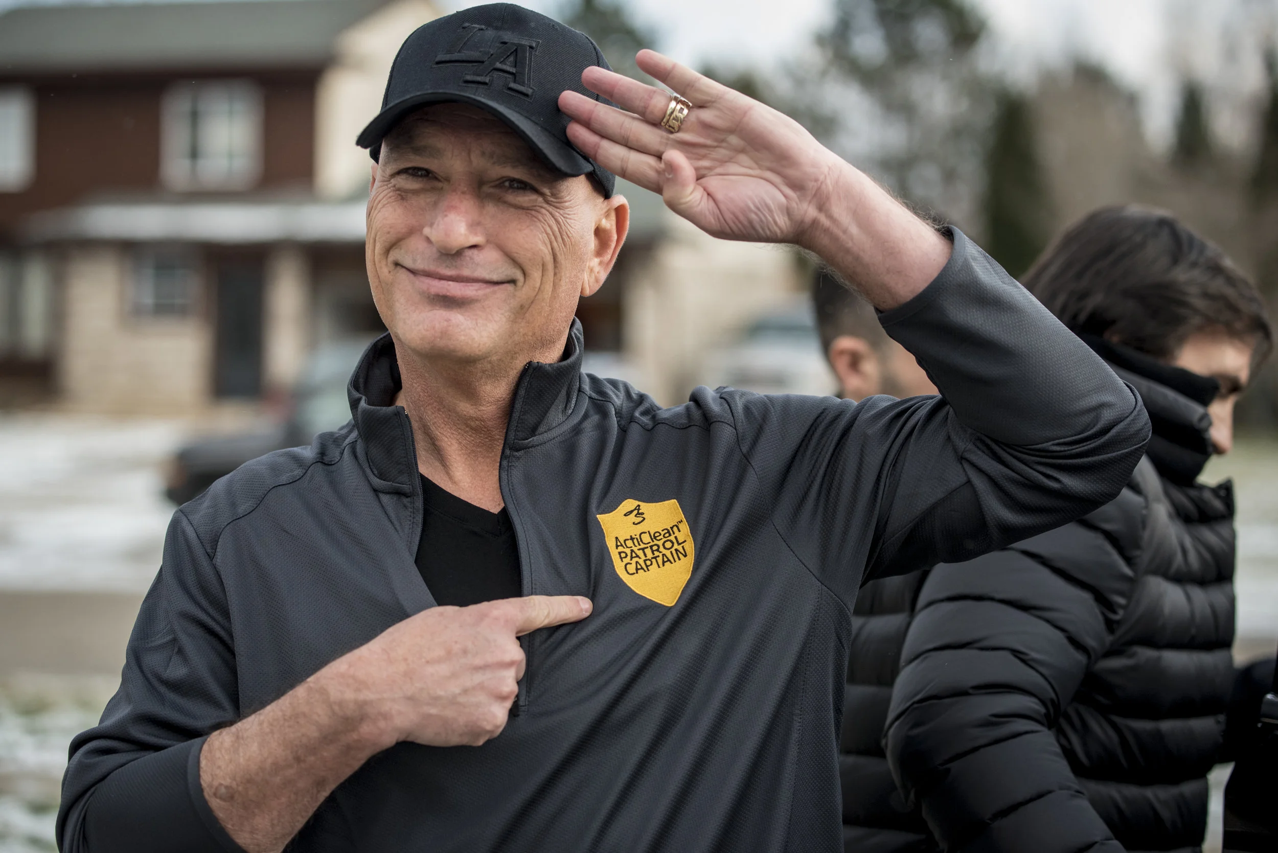 American Standard Howie Mandel Contest w-TELL-73.jpg