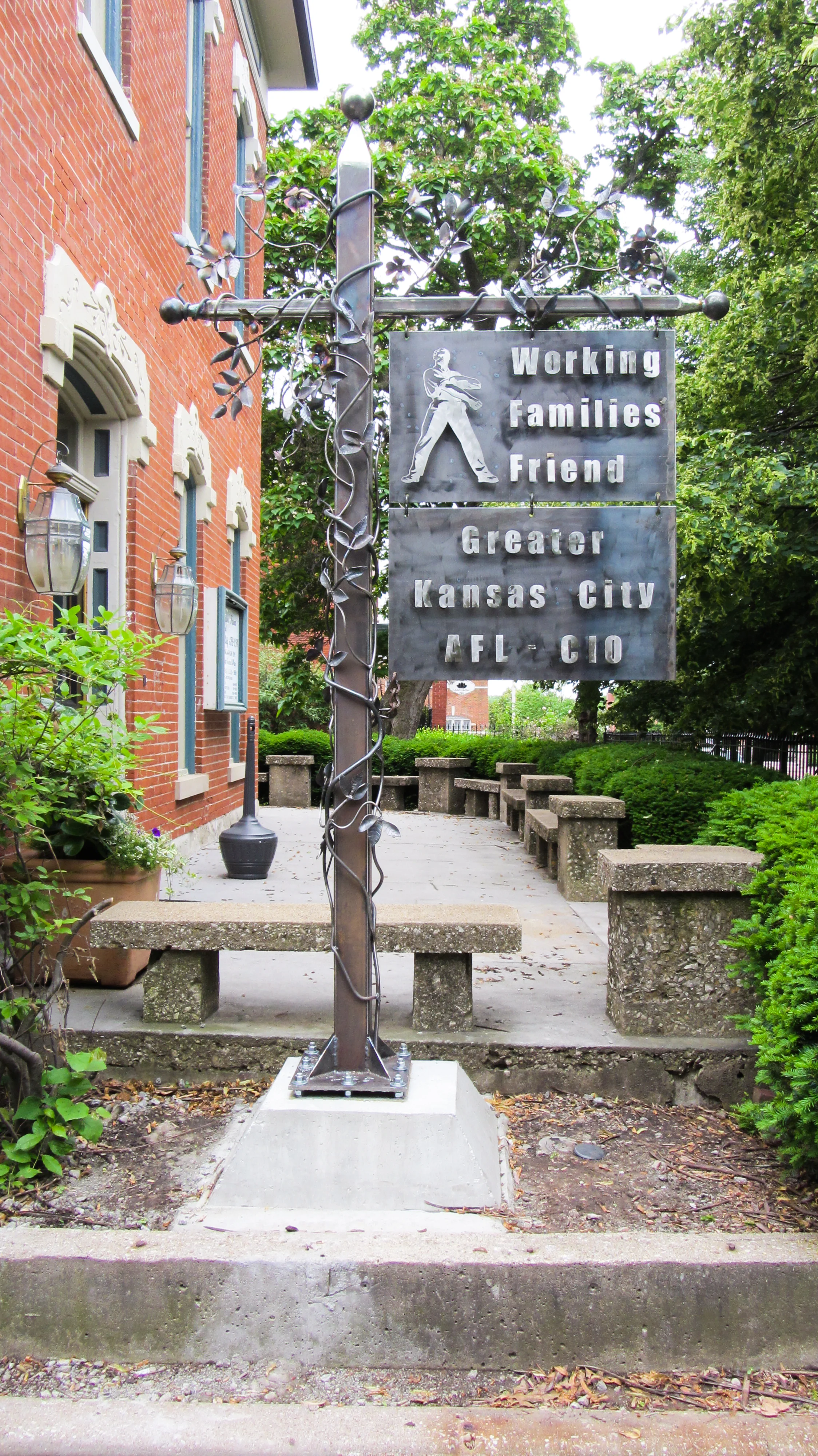 WFF Sculpture Sign Install-62.jpg