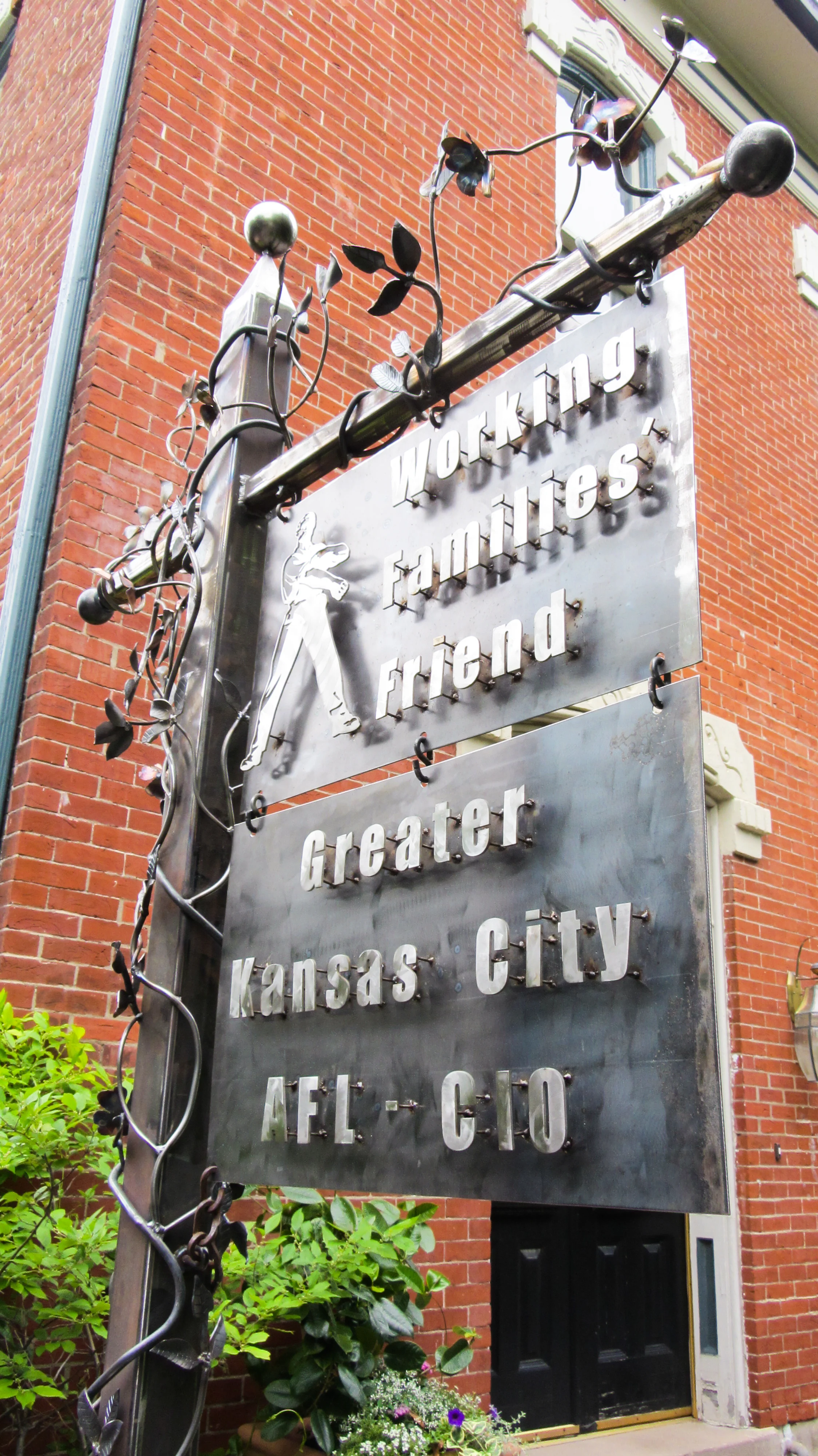 WFF Sculpture Sign Install-67.jpg