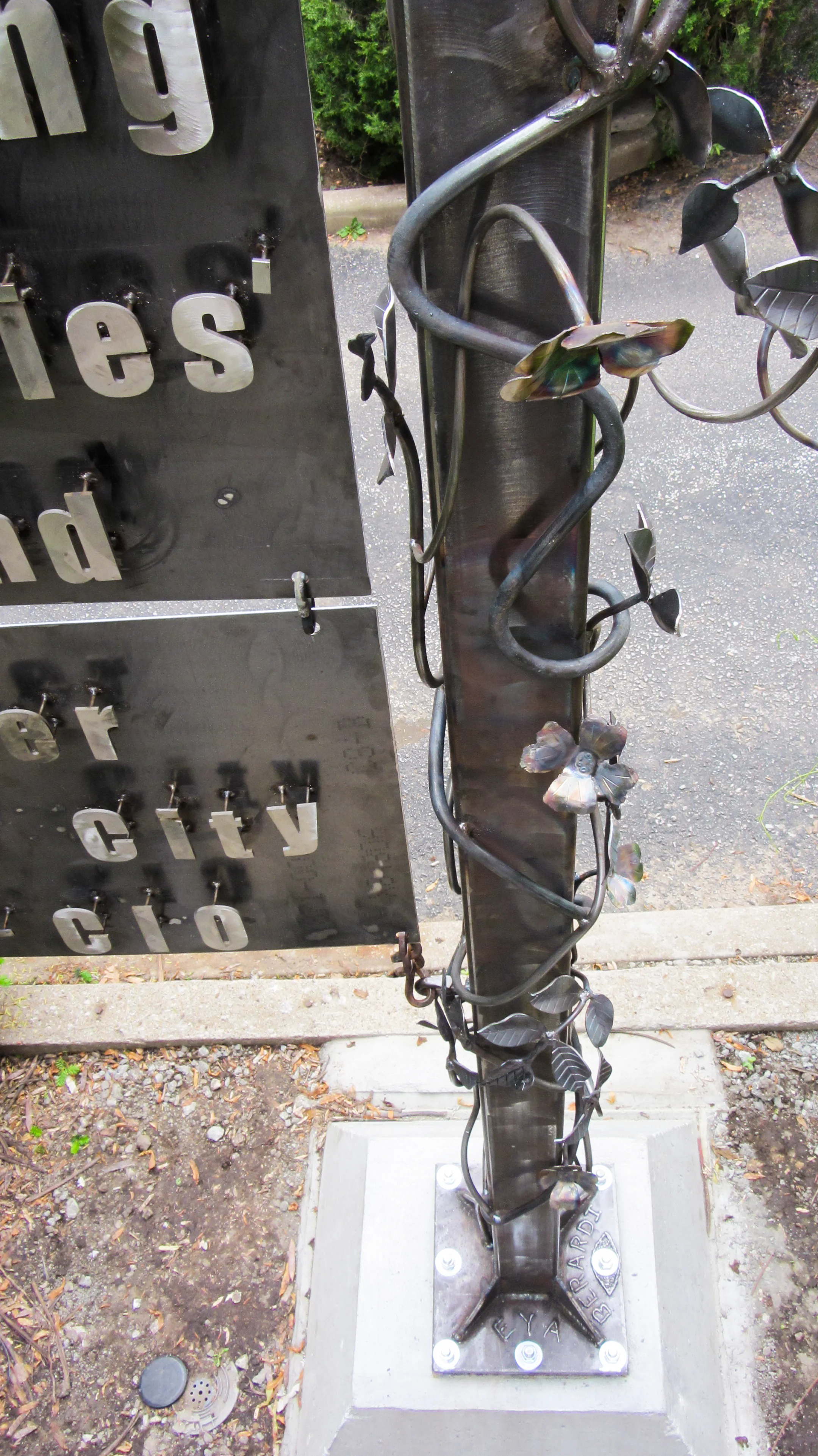 WFF Sculpture Sign Install-71.jpg