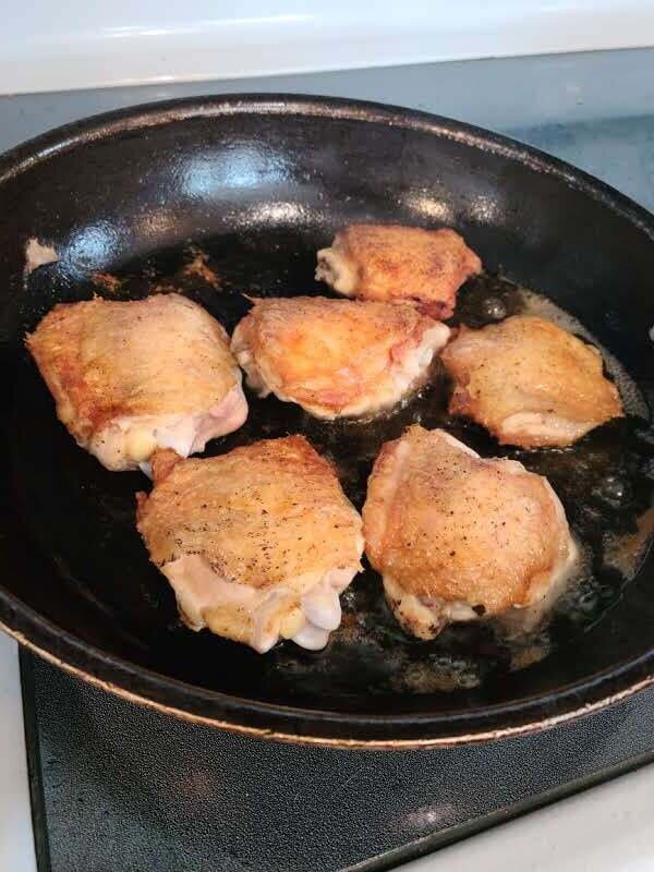 Preparation time... Cooking the chicken and getting a crispy skin !.jpg