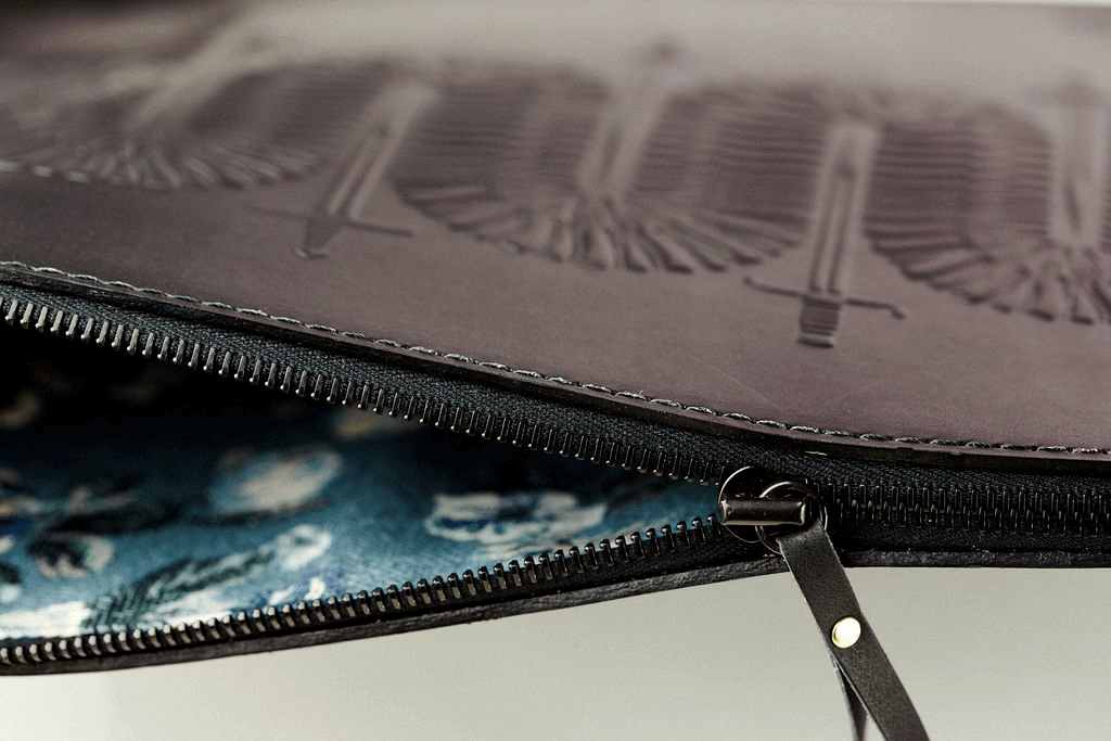 Folio- animal-handmade-black-zipper-folio-bag-2.png