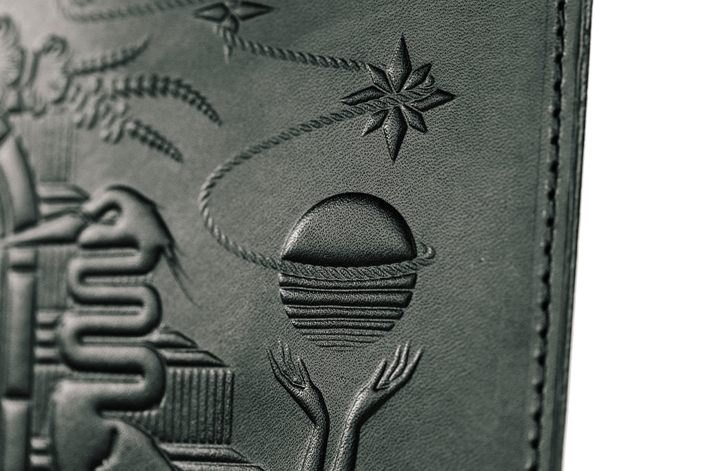 Pouch- animal-handmade-black-leather-pouch-1.png