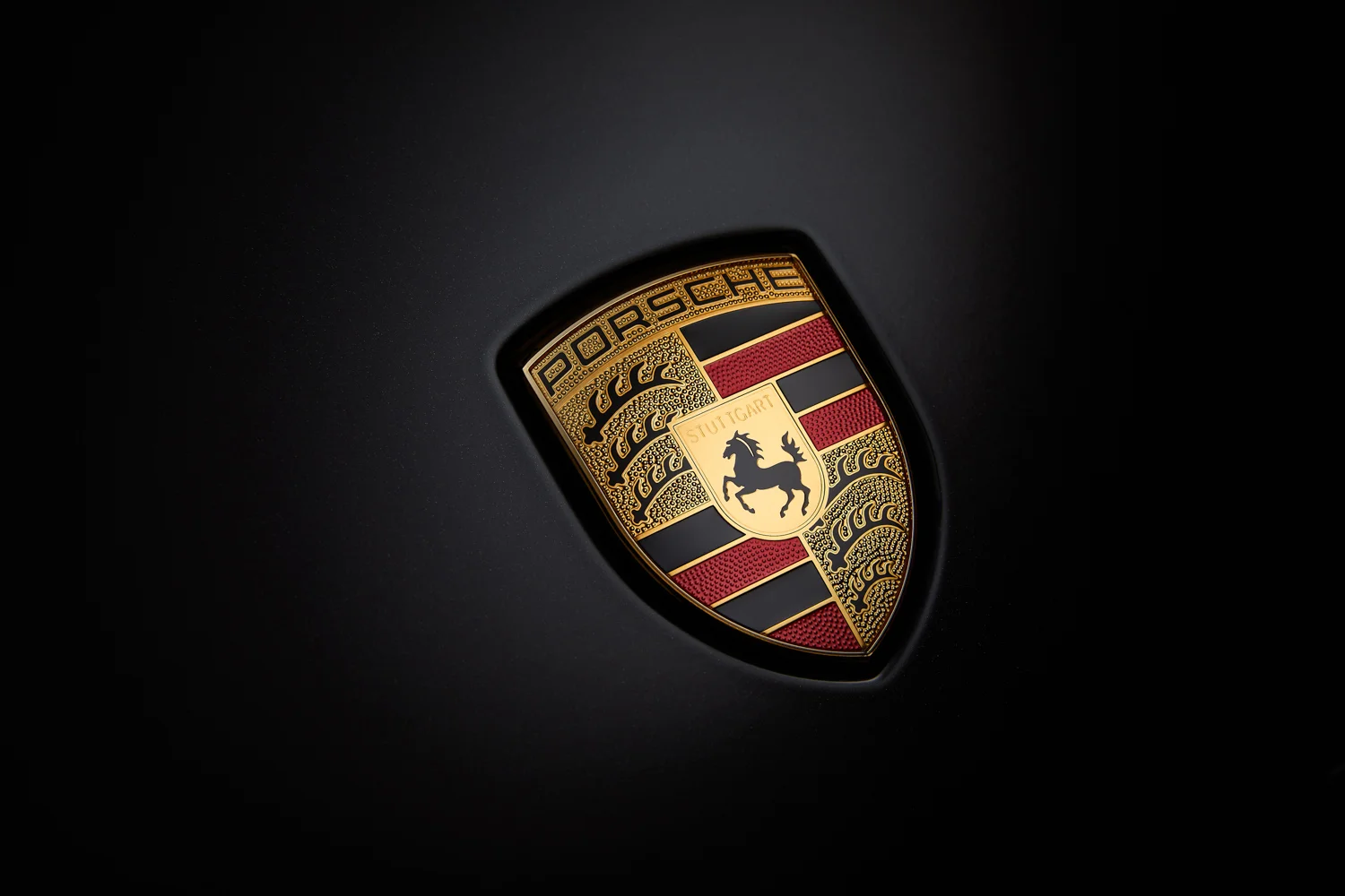 Panamera badge.jpg