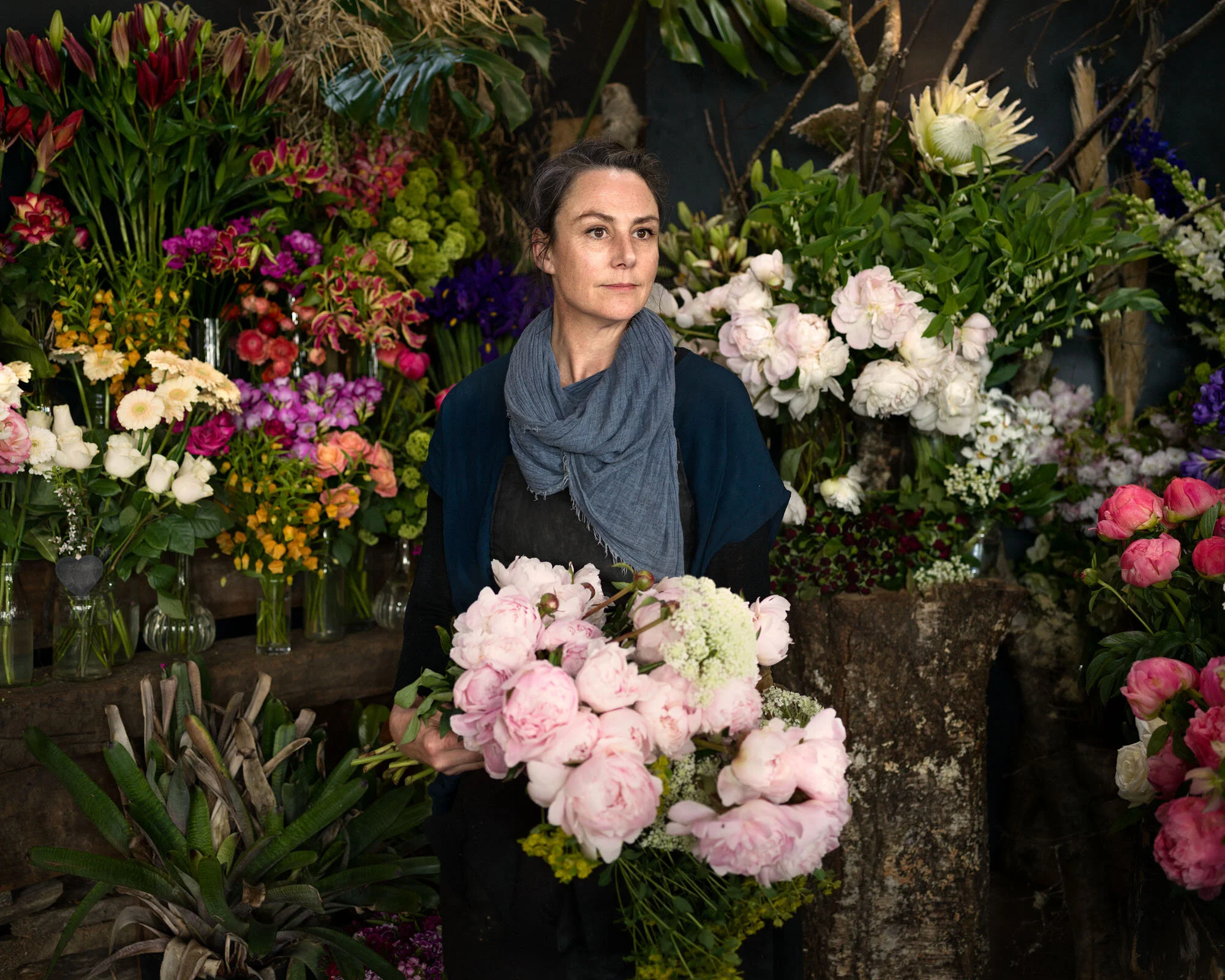 1_Sq_Bl__0130_Manuela-Flowers Manuela.jpg