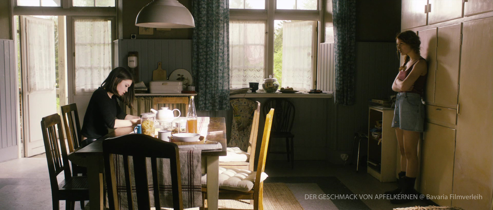 Der Geschmack von Apfelkernen Hanna Herzsprung Thomas Freudenthal Szenenbild Produktion Design  Artdirection  Filmsets Setdesigner Hamburg Production Design Szenenbild Germany Berlin