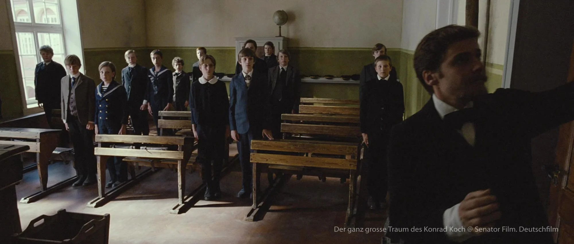 Der Ganz grosse Traum des Konrad Koch Daniel Brühl Filmset Thomas Freudenthal Production Design Szenenbild Hamburg Germany