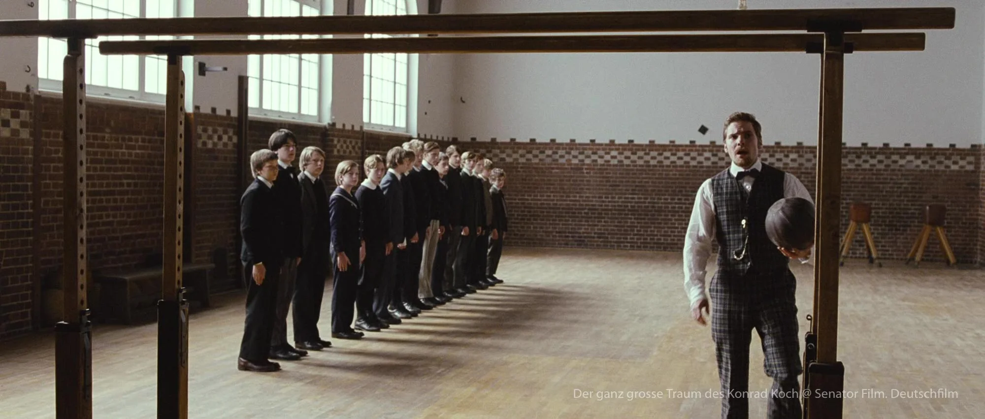 Der Ganz grosse Traum des Konrad Koch Daniel Brühl Filmset Thomas Freudenthal Production Design Szenenbild Hamburg Germany