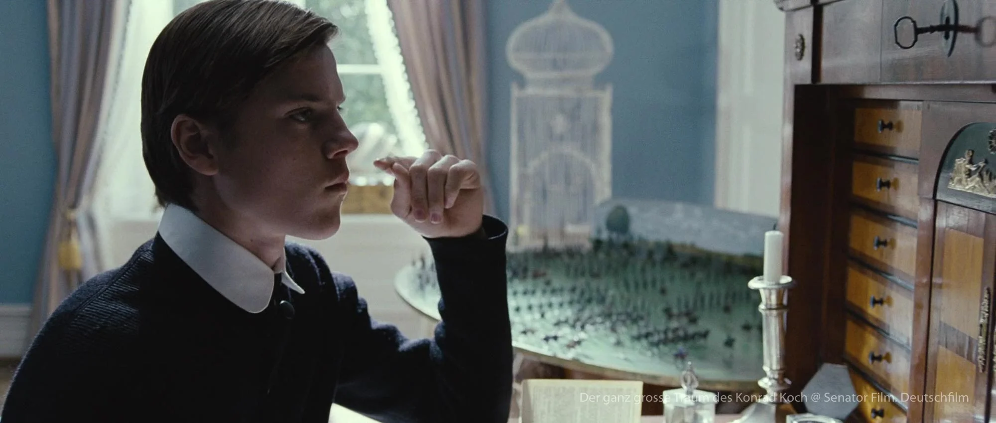 Der Ganz grosse Traum des Konrad Koch Daniel Brühl Filmset Thomas Freudenthal Production Design Szenenbild Hamburg Germany
