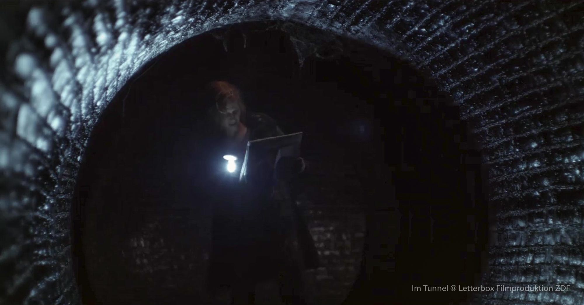 Im Tunnel Szenenbild Thomas Freudenthal Regie Kai Wessel