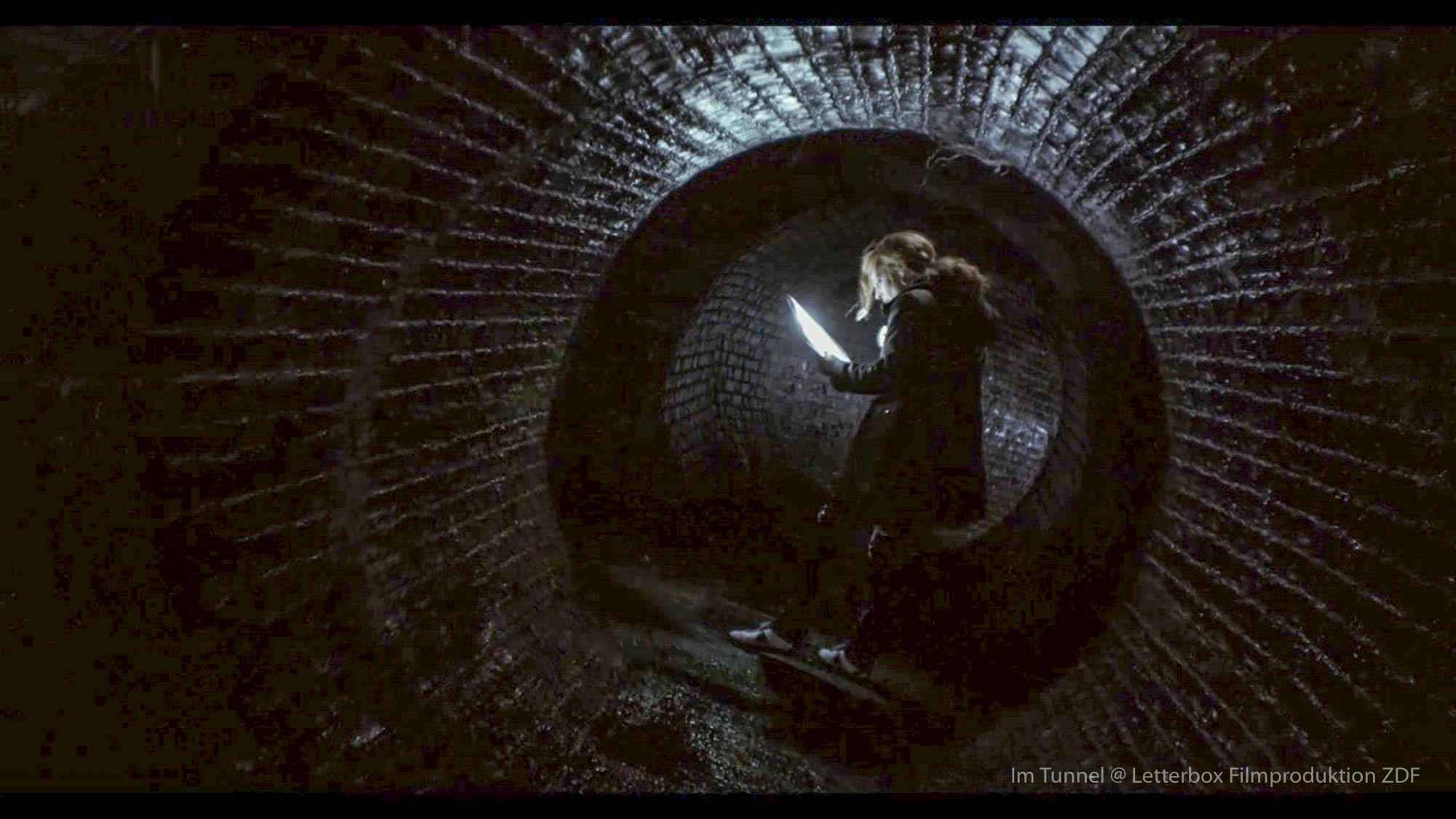 Im Tunnel Szenenbild Thomas Freudenthal Regie Kai Wessel Kamera Ngo the Chau