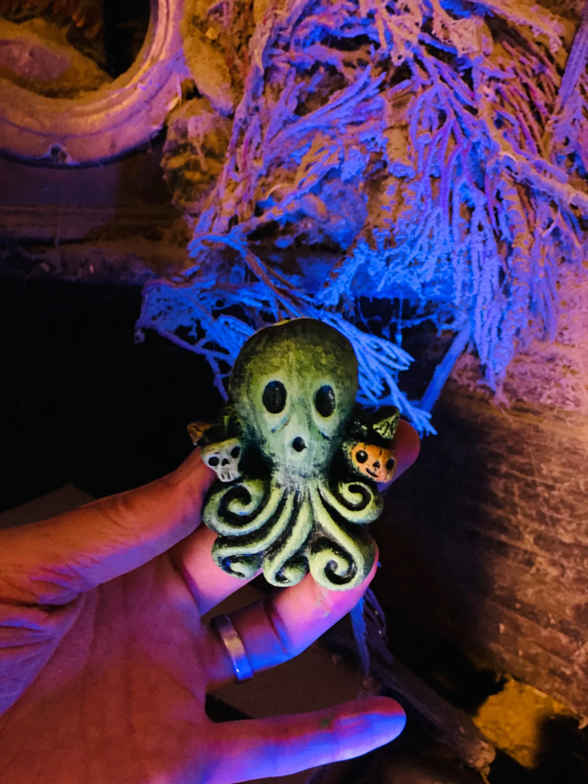 C5AA3398-8FFF-4F39-90DE-A95F1D26BD5C