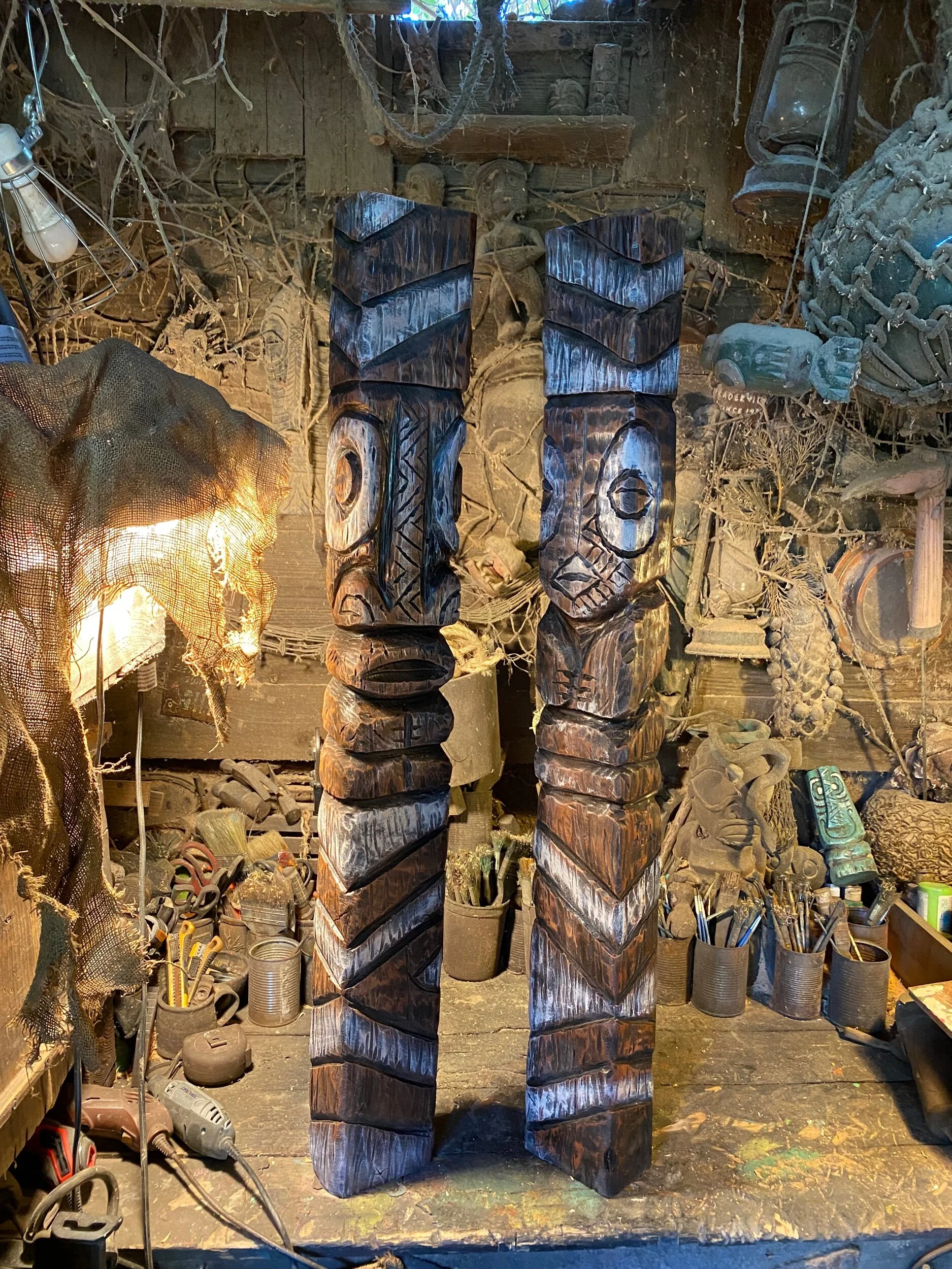 04624BA0-0EFB-4C61-986B-8896C438D4A7