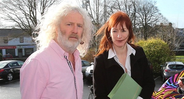 Mick Wallace Clare Dalysee arrest at Shannon Airport 2014