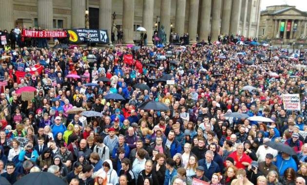 Lime St, LiverpoolCorbyn rally Aug 1, 2016