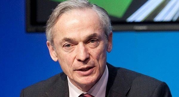 Education Minister Richard Bruton, who took the place of theTaoiseach in the Dáil, was questioned on the water commission report.